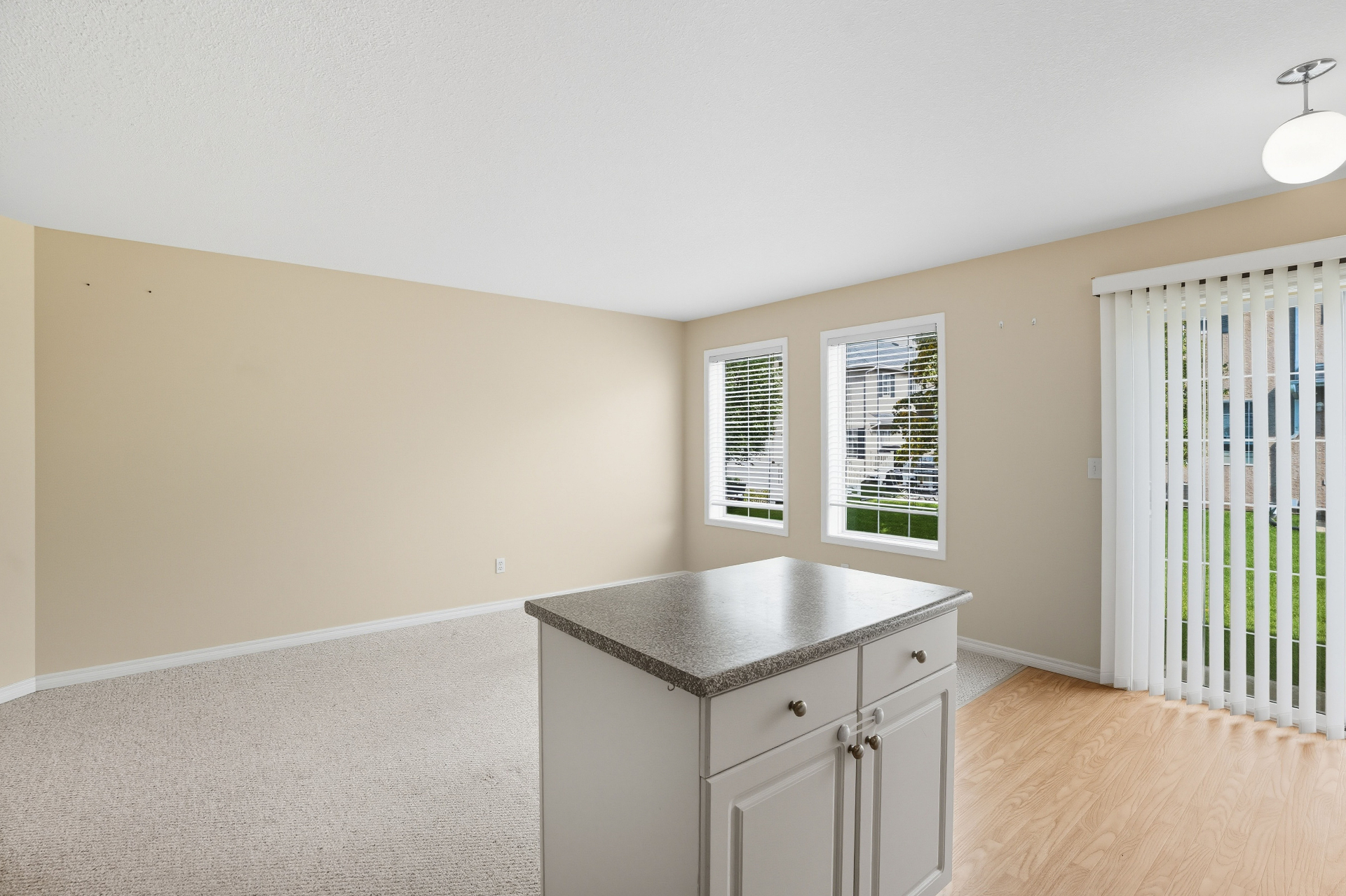 Briarwood 社区联排出售 · 127 Banyan Crescent #34——林与唐地产 - 3